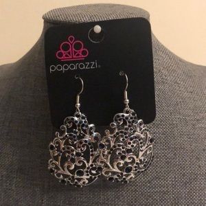 Paparazzi earrings